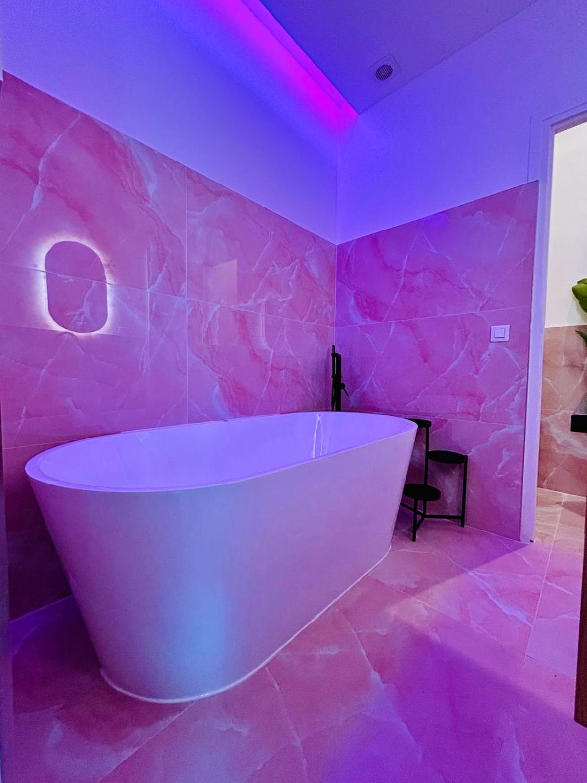 Intimate Escape - Seaside - Spa Bath - Wifi - Ac Nice Exterior photo